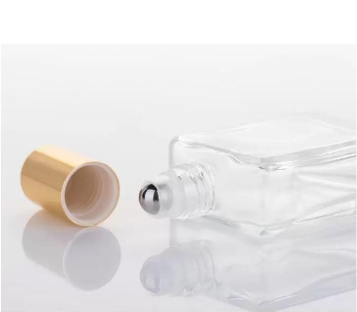 エッセンシャルオイル用のボトルに15mlの正方形のミニポータブルスチールボールボトル補充可能なロール