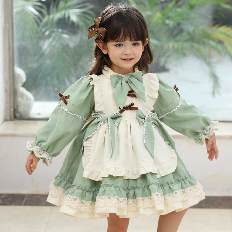 Meisjesjurken Kinderen Spaans Vintage Jurk Originele babymeisje Lolita Princess Ball Jurk 2023 Herfst Winter Kids Kerstgroene jurken W0314