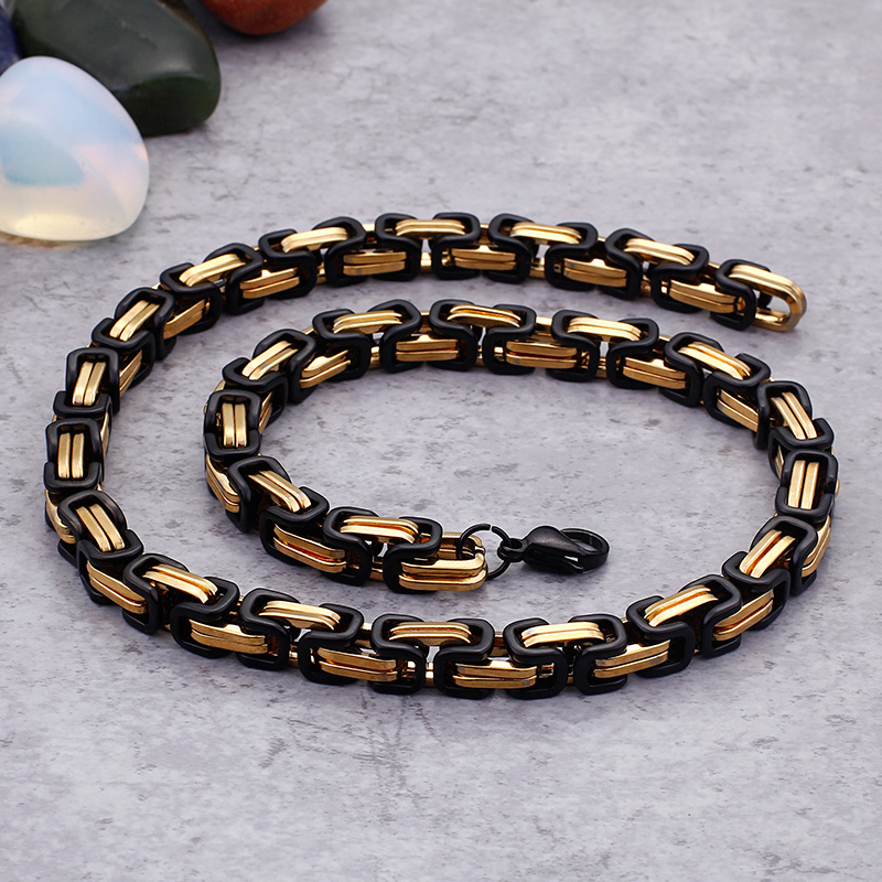 Conjunto de joyería grande y enorme Conjunto de pulsera de collar de cadena imperial Conjunto de joyería de cadena bizantina de acero inoxidable Negro dorado 8 mm 24 pulgadas 8.66 pulgadas Regalos para padres / Regalos para esposos