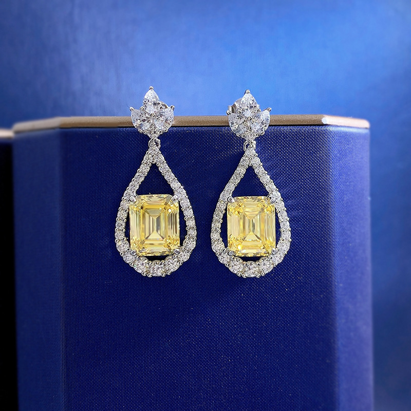 플라워 에메랄드 컷 다이아몬드 매달린 귀걸이 100% 실제 925 스털링 실버 웨딩 드롭 이어링 여성 약혼 보석 선물