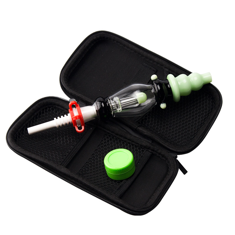 CSYC NC039 Kit fumatori portatili Pipa in vetro con punta in titanio da 14 mm Quarzo Banger Nails Dabber Tool Custodia con cerniera Mini Dab Rig Bong ad acqua