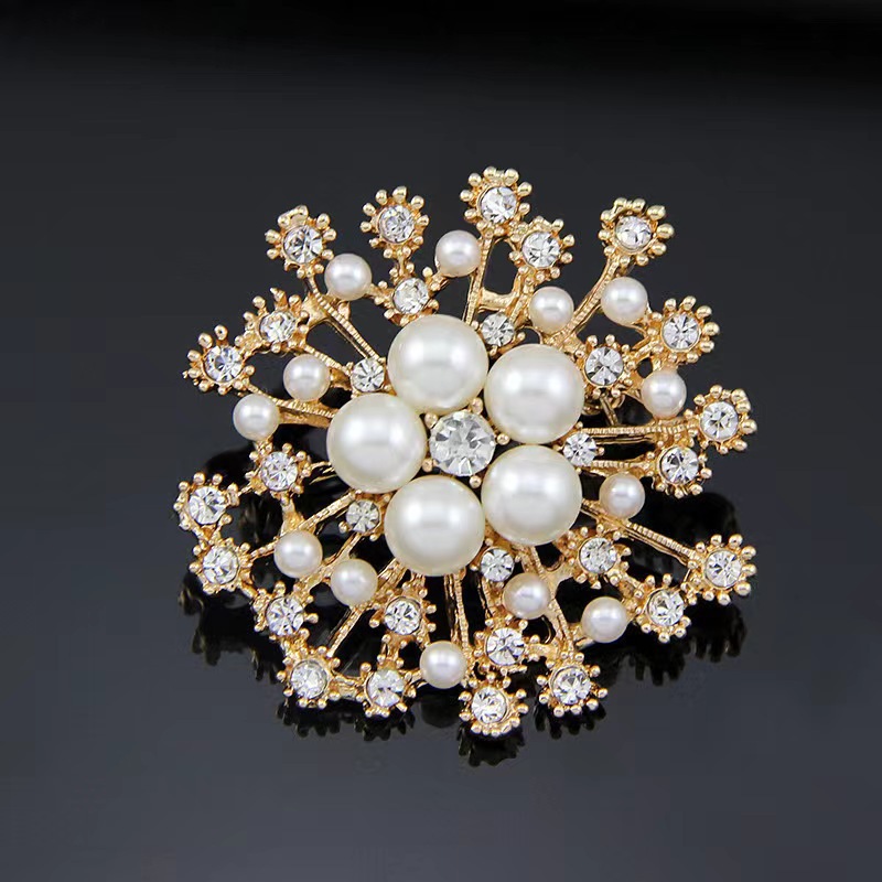 Pearl Broche Rhinestone Flower Broches For Women Broche Pin Simple Fashion Jewelry Wedding Pin Corsage Accessoires