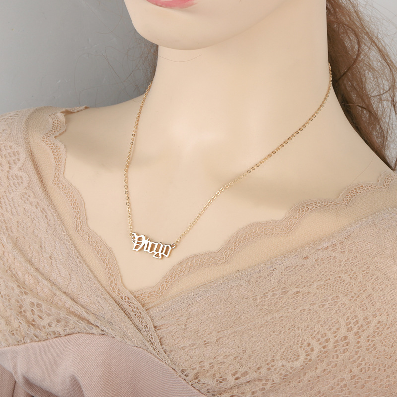 Vintage Twelve Constellations Letters Pendant Woman Gold Necklace Designer Jewelry Alloy Silver The Zodiac South American Womens Mens Choker Necklaces with Card