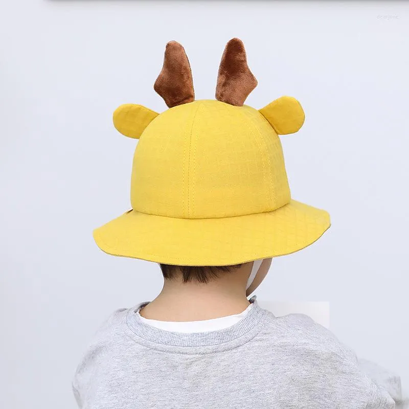 Hattar barn hatt tecknad film hjort roliga söta pojkar och flickor baby stor sol vårbassäng