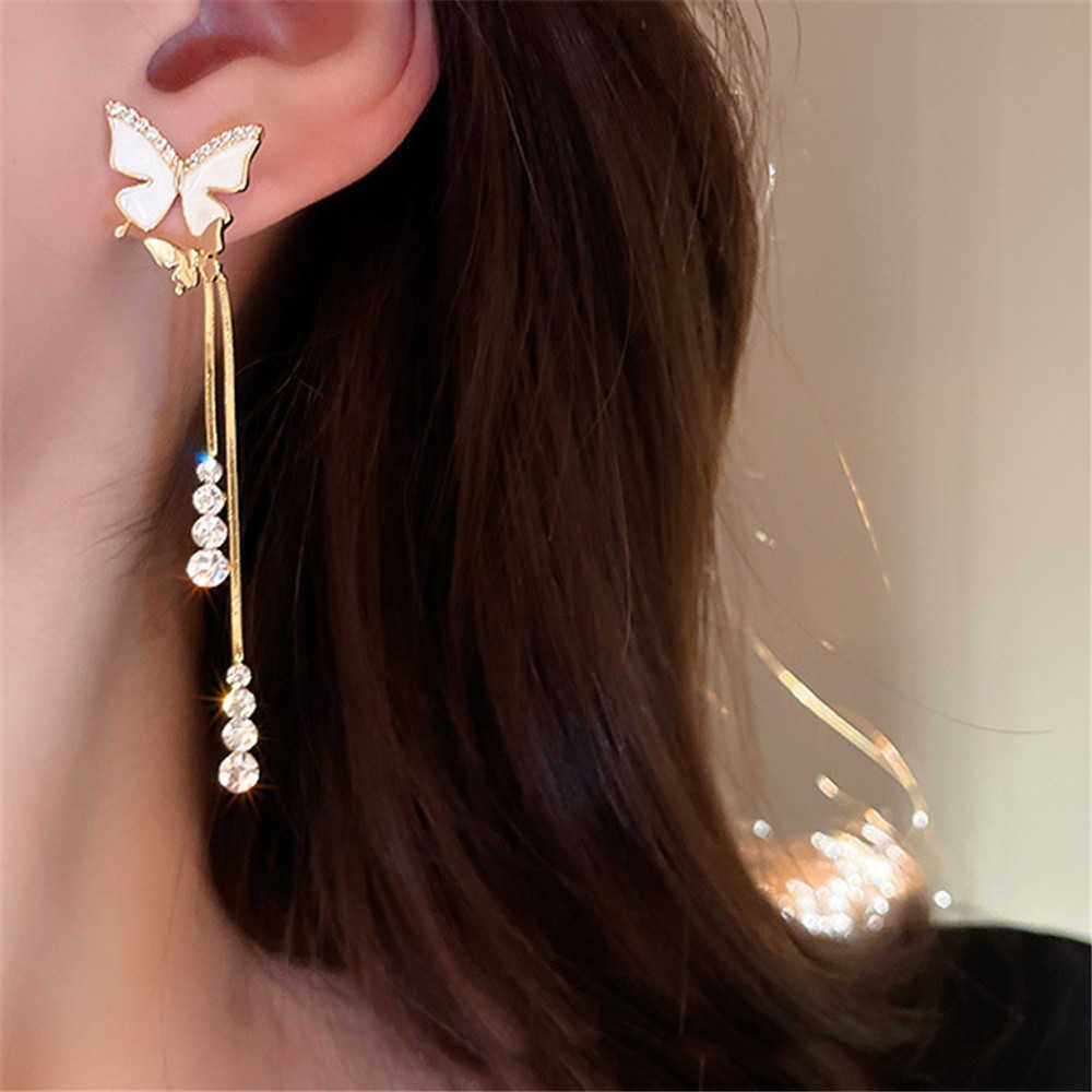 Charm New 2023 Plated 18k Gold Zircon Fine Butterfly Tassel Earrings Korean Fashion Temperament Long Earrings Light Luxury Earrings G230320