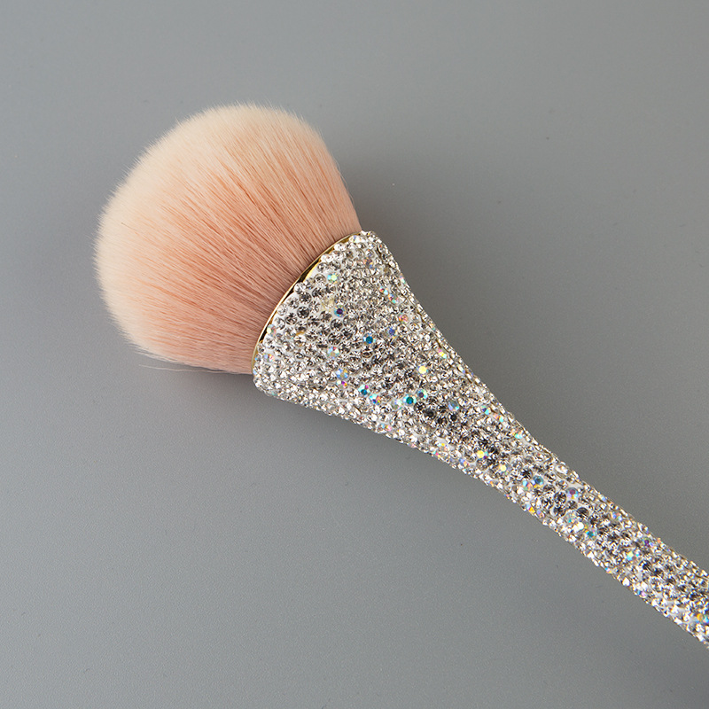 Diamentowe pędzle do makijażu Kosmetyczne pędzle do makijażu Podkład Blending Powder Eye Brush Makeup Tool