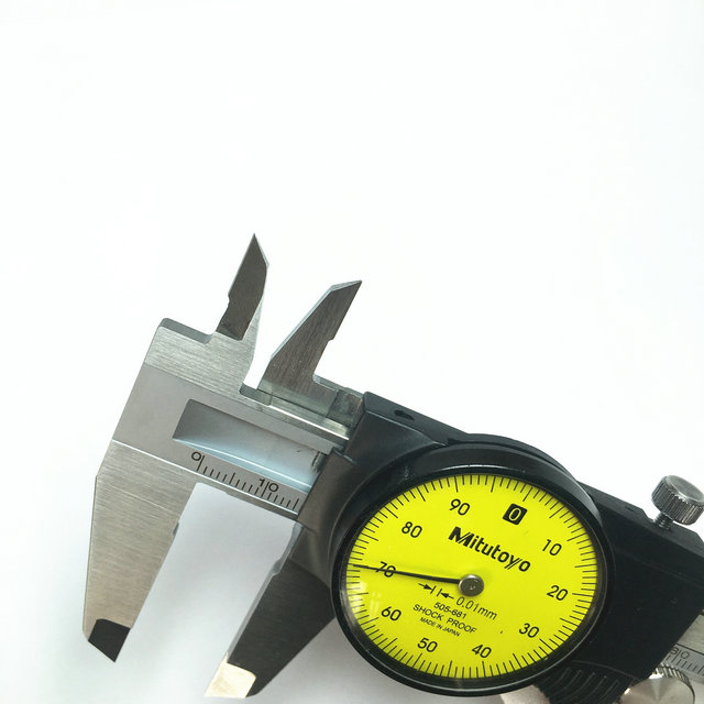 Mitutoyo New Dial Vernier Caliper 6inch 150mm 505-681 8inch 200mm 505-682精度0.01mmゲージ測定ステンレス鋼ハンドツールルーラー