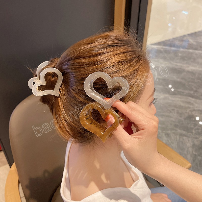 Donna Large LOVE Design Jelly Color Hair Claw Barrettes Fashion Girl Hair Clips Capelli Copricapo Accessori capelli Forcine coreane