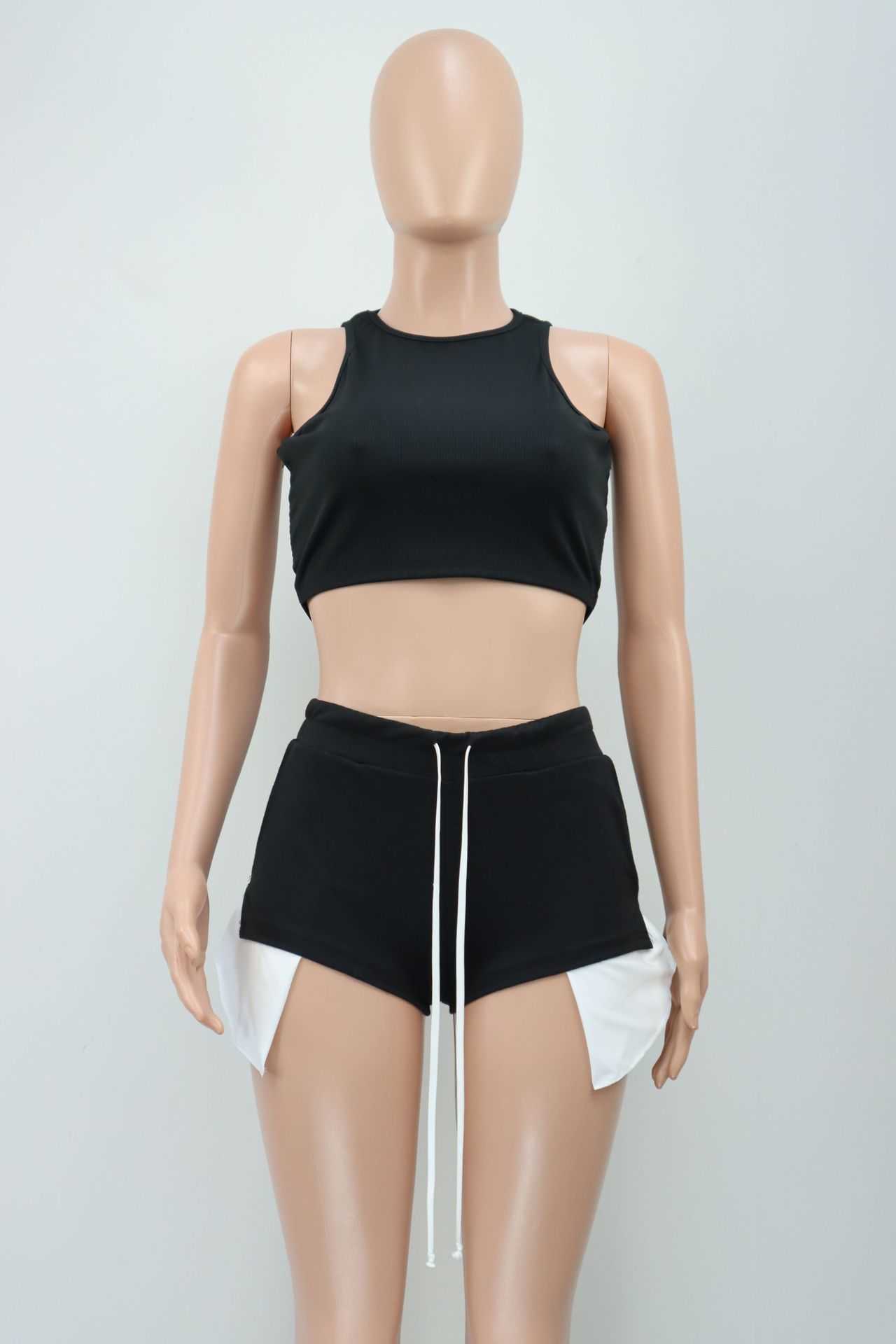 2023 Designer Women Tracksuits Sleeveless Crop Top Sets Summer Womens Clothing Tank Tops And Side Split Shorts Set