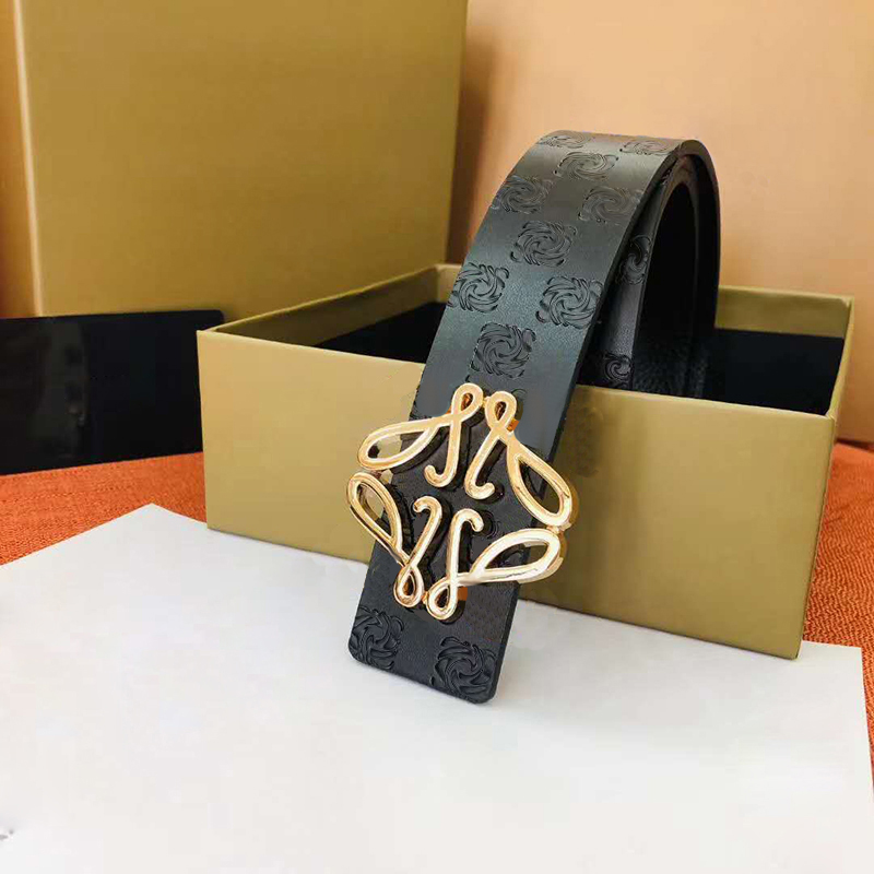 Cinturón de diseño Men de lujo Cinturones de hebilla de aguja clásica Patrones de impresión completos Ancho de cabezal de hebilla de oro 3.8 cm Tamaño 105-125 cm Ambiente versátil Atmósfera agradable