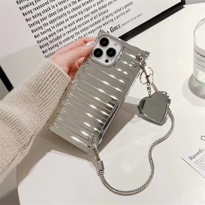 Stylowa srebrna obudowa telefoniczna z łańcuchem na iPhone 14 plus 13 12 11 Pro Max Luksusowa prosta krawędź miękka silikonowa torebka