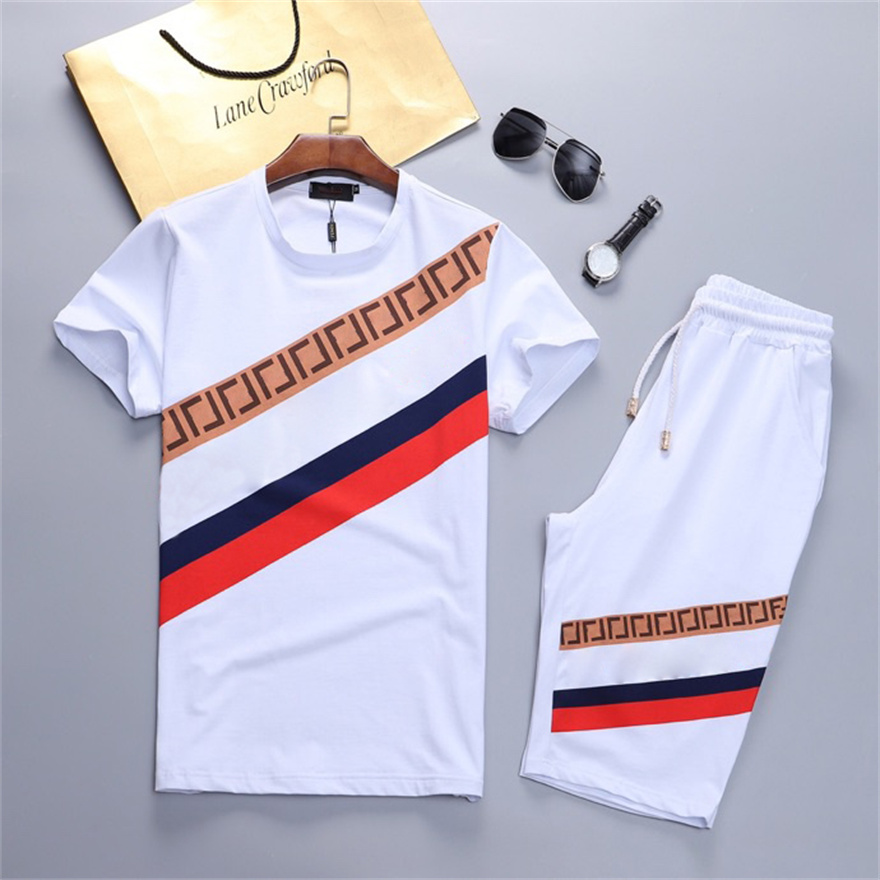 Summer Designer Mens Tracksuits Sets Jogger Sweatshirts Sports Sporting Suit Men Women Short Sleeve Sweat Suits Pullover Designs Sportswear Set fitness suits