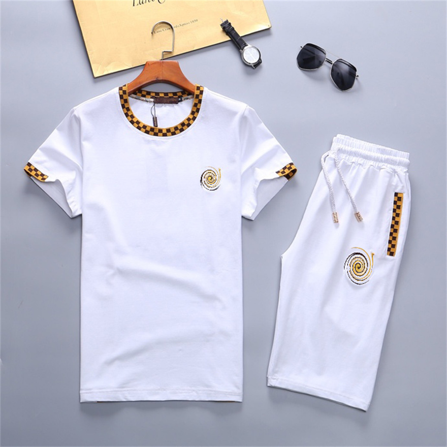 Summer Designer Mens TrackSuits Zestawy Jogger Blushirts Sports Sporting Suit mężczyzn Kobiety Kardyty z krótkim rękawem