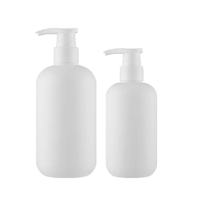 Portable HDPE Plastic White Bottle Lotion Press Pump 300ml 500ml Round Shoulder Refillable Cosmetic Packaging Container Empty Shampoo Bottle