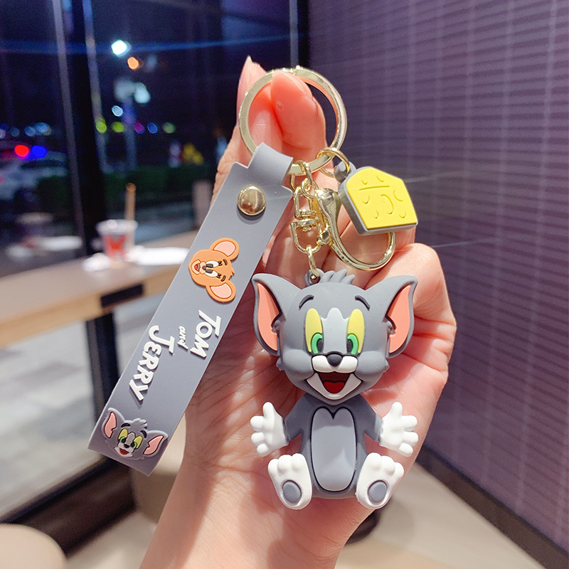 Cartoon Keychain Mobiele telefoon Charme Leuke anime sleutelhanger ringtas hangende decoratie auto hanger verjaardagscadeau mobiele telefoon hanger