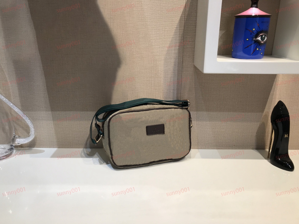 Lyx plånbok crossbody pengar väskor designer strip axel väska mode retro små fyrkantiga paket kvinnliga litterära plånböcker