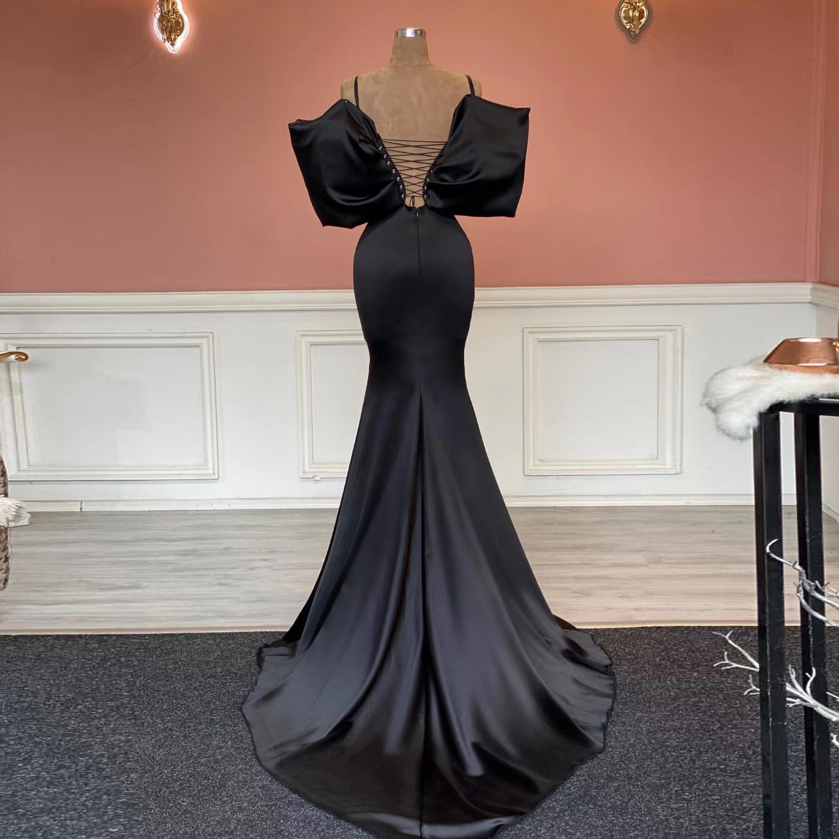 Élégant noir sirène robes De bal Satin sans bretelles pli étage longueur formelle fête robe De soirée Vestido De Fiesta pour les femmes