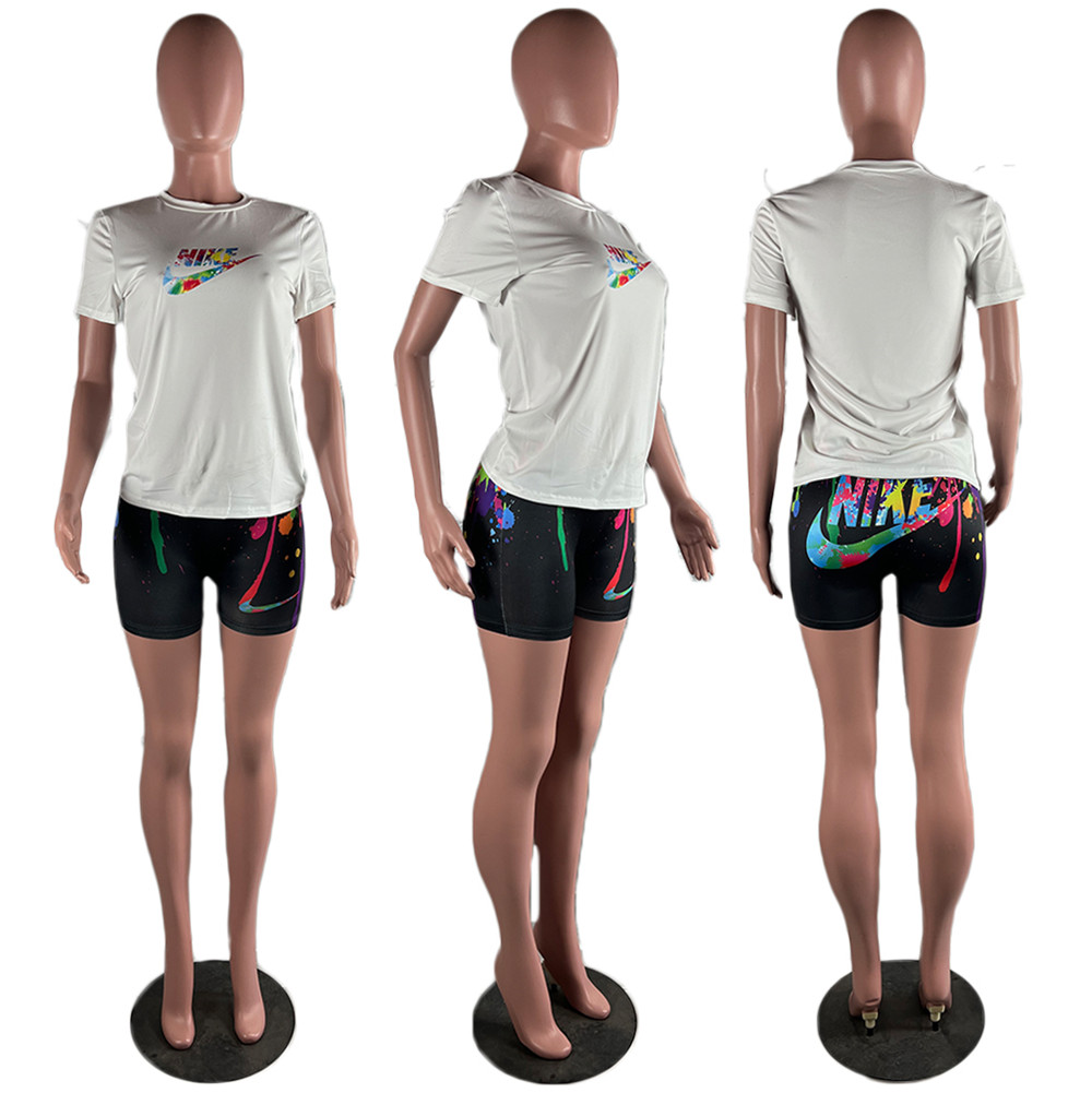 2024 Tasarımcı Marka Jogger Suits Yaz Trailsuits Kadın İki Parça Seti Artı Boyut 3xl Kıyafetler Kısa Kollu T-Shirt Şortları Günlük Baskı Sporları Toptan 9562-8