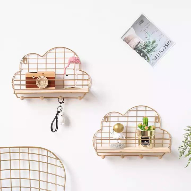 Dekorativa föremål Nordiskt enkelt järnmaskmolnformad vägg Multicolor Metal Shelf Display Rack