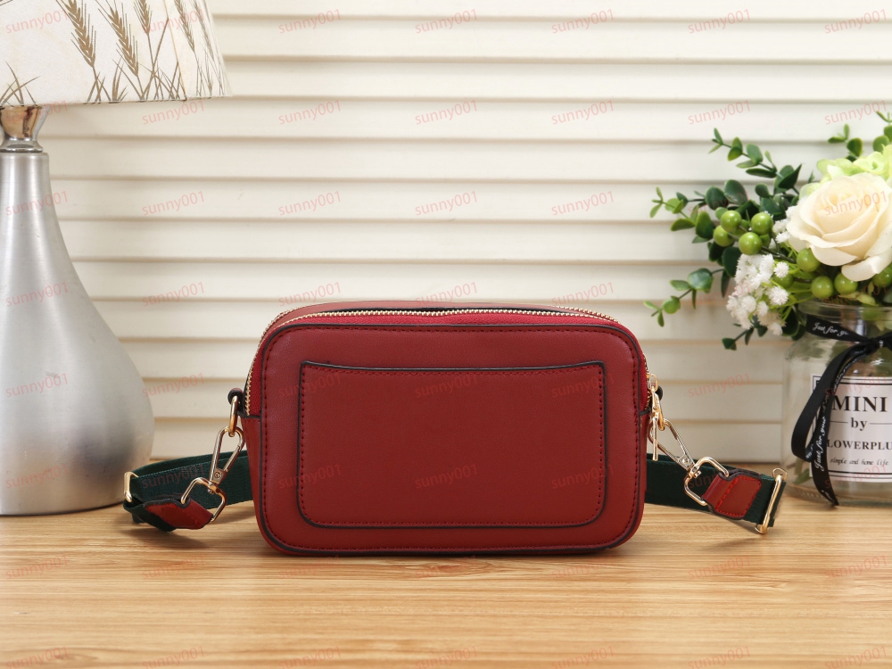 Double Zipper Multi-Level Crossbody Bag Mailman's Bag Luxury Mobiltelefonpåsar Byt Pocket Designer Randig midjepaket