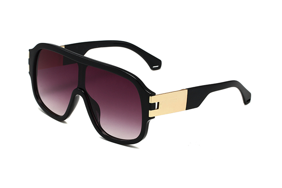 Luxury 6927 Designer Solglasögon för kvinnor Shield Summer Style Rectangle Full Frame Top Quality UV Protection Come with Package