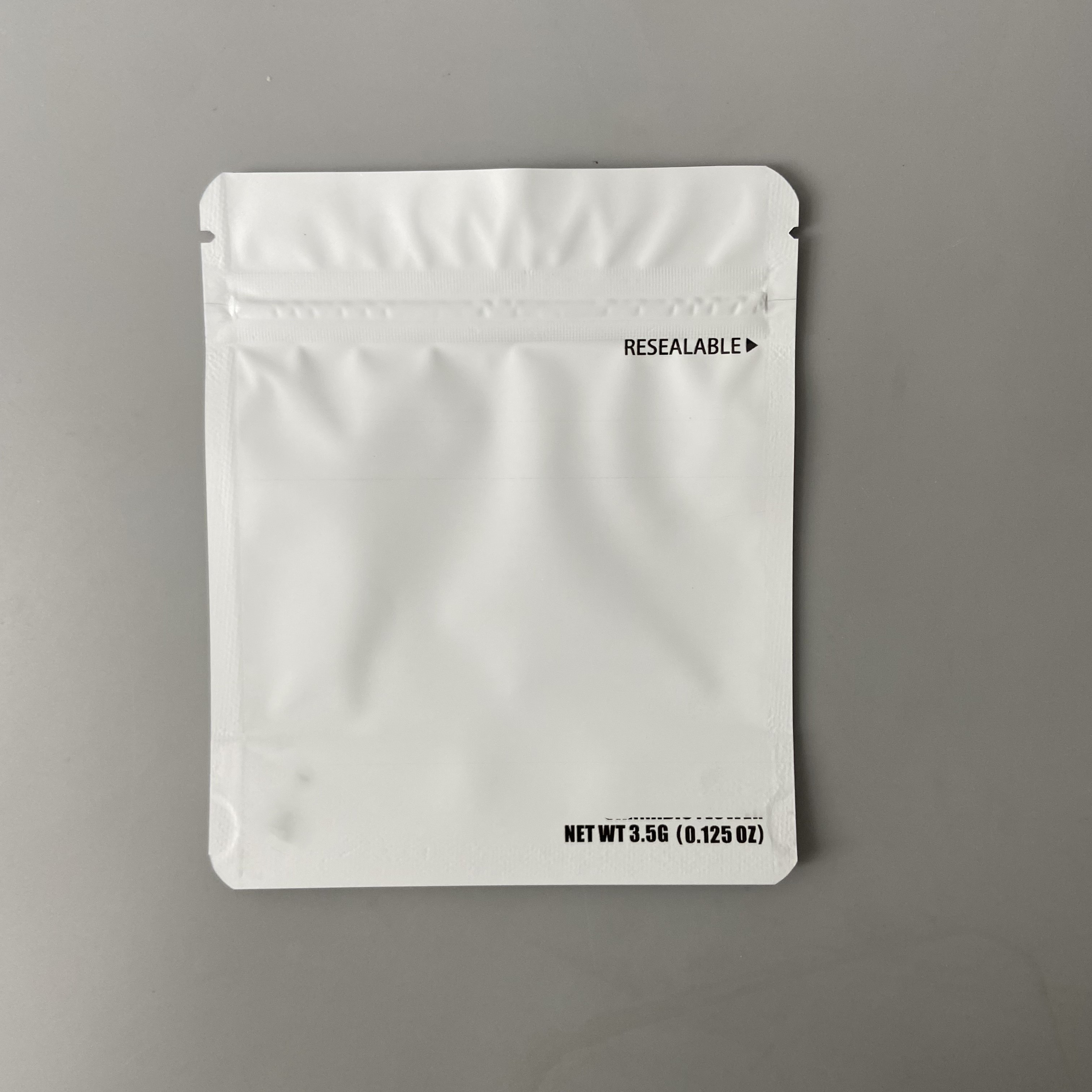 3.5g ziplock bags smell proof cali packs 420 packaging custom mylar bag sticker Customization