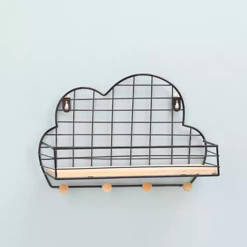 Dekorativa föremål Nordiskt enkelt järnmaskmolnformad vägg Multicolor Metal Shelf Display Rack