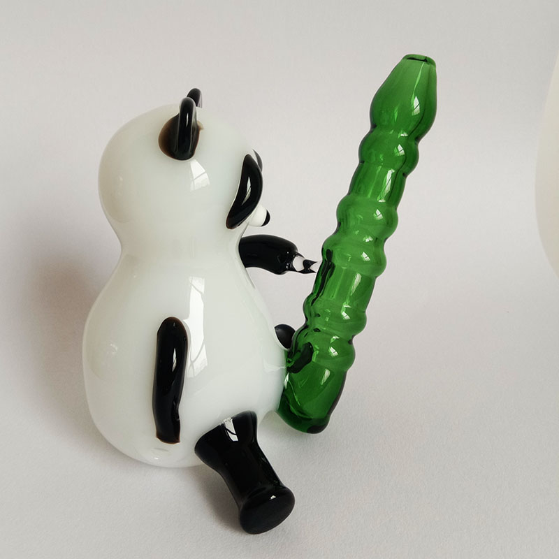 2023New Arrivée Assis Creative Panda Tuyaux À Main En Verre Brûleur À Tabac Fumer Rig Bong 11cm Hauteur