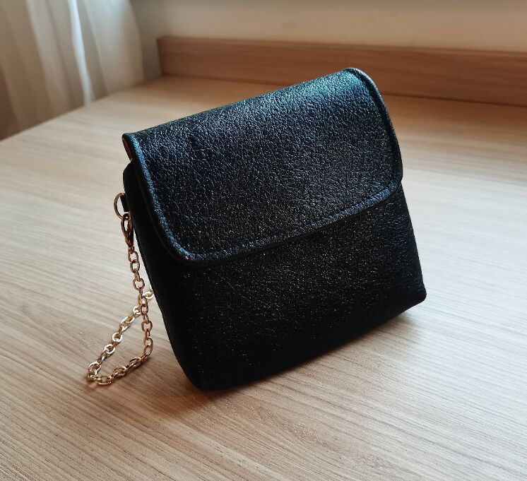 Mini Girls Coin Purse 2023 سلسلة أزياء حقيبة يد الطفل Crossbody تألق أكياس الكتف