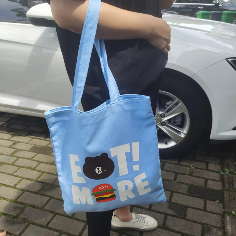 Nya Sky Blue återanvändbara miljövänliga förvaringspåsar som klipper till din vagn Canvas fällbara shoppingväskor Söt björn äter mer Eco Shopping Tote 36x38cm