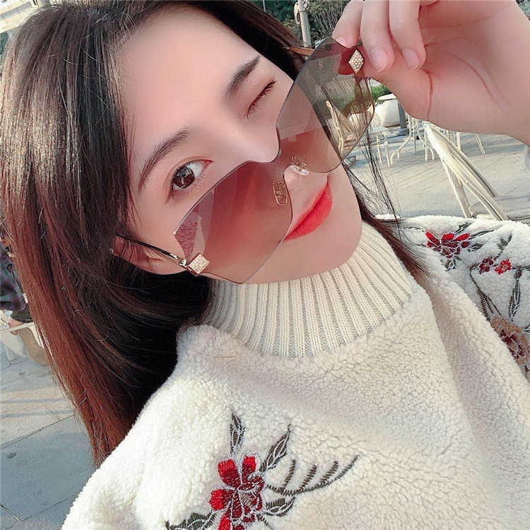 High quality fashionable New luxury designer Valencia's new fashion one-piece eye mask square sunglasses star Sunglasses va2049