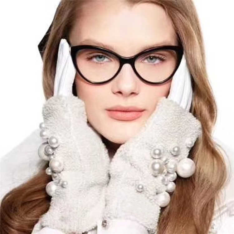 2024 Luxusdesigner von Luxusdesigner neuer Männer- und Frauen -Sonnenbrille von Fashion Cat's Eye Myopia Optical Bream Tide Letter Teller kann mit dem Ausstattung