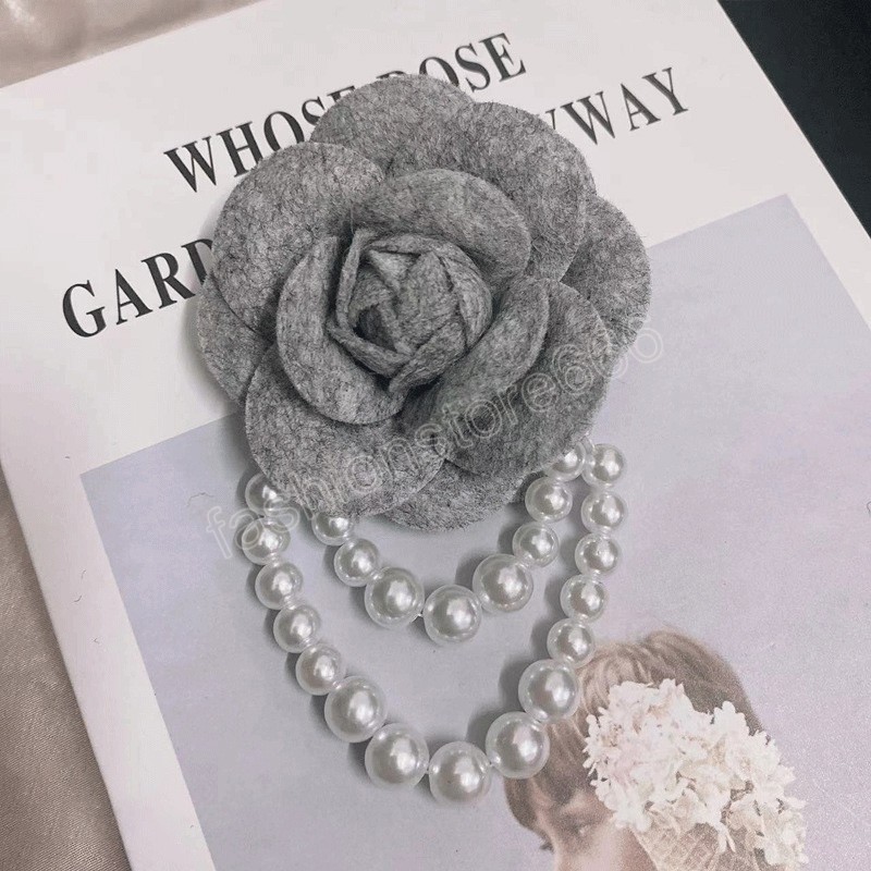 Koreańska broszka z broszka z kwiatami Pearl Tassel Corsage moda biżuteria broszki dla kobiet akcesoria na koszulę