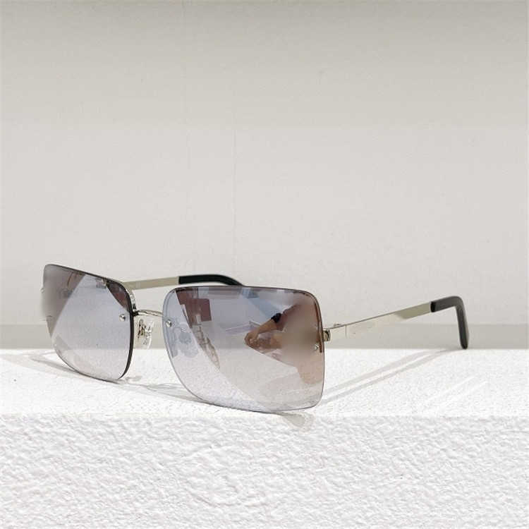 2024 Toppdesigners Nya lyxdesigner New Fashion Box Star Rimless Solglasögon CH4140-B