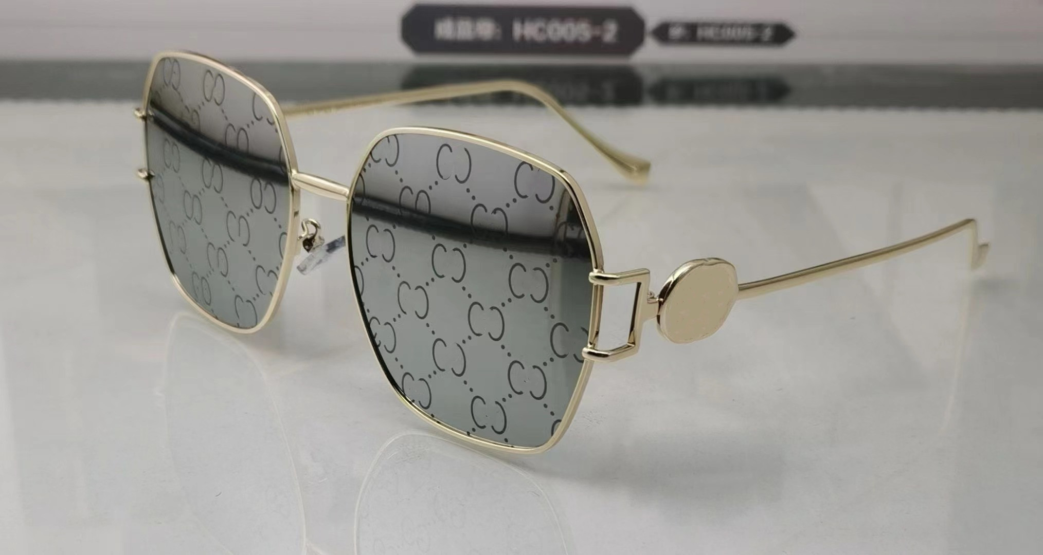2023 nowe klasyczne spolaryzowane okulary przeciwsłoneczne Kobiety Projektowanie luksusu 2023 Alloy Metal Polaroid HD Temperted Sleg Obiesek retro szklanki S217z S217z
