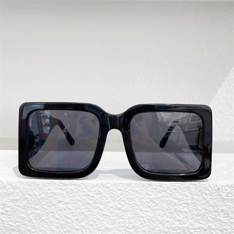 2024 10％オフ高級デザイナーNew Men's and Women's Sunglasses 20％Out be Fashion Personality Letter Large B-Box Han Huo