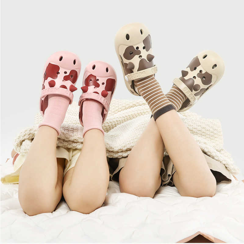 Sandaler 2022 Summer Children's Sandals Baby Slippers Soft Soled Boys 'and Girls' Cave Shoes Lovely Trendy Baotou Cow Antiskid Sandaler W0327