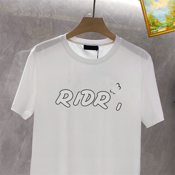 t shirt with round neck and short sleeves embroidered new summer leisure patch is fashionable and popular.12
