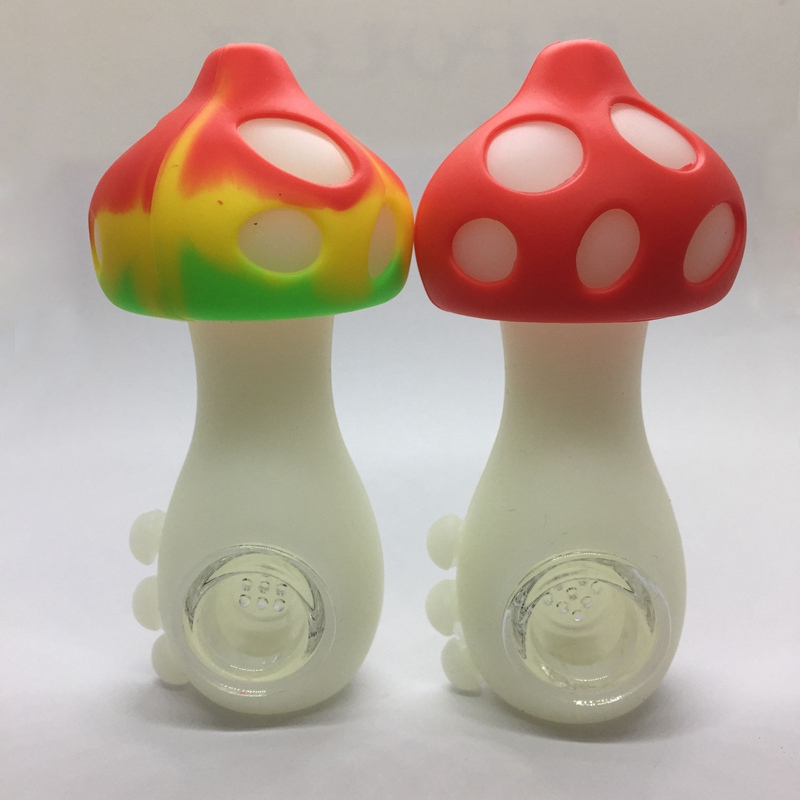 Colorful Mushrooms Style Pipes Glow In Dark Silicone Herb Tobacco Oil Rigs Glass Multihole Filter Bowl Portable Handpipes Smoking Cigarette Hand Holder Tube