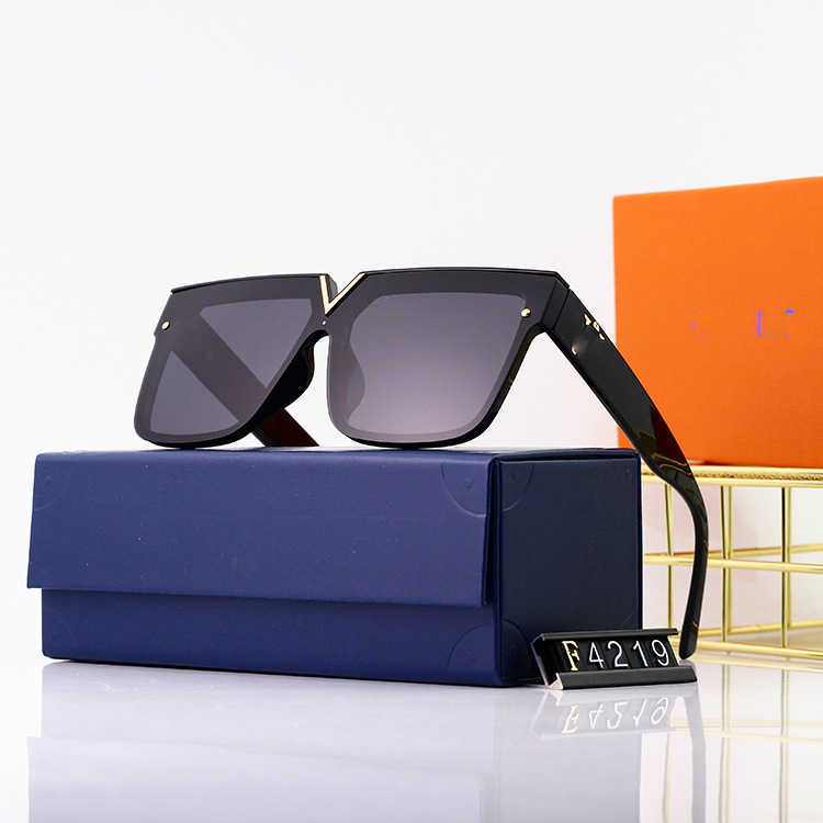 2024 Новые высококачественные мужские роскошные дизайнерские женские солнцезащитные очки лето большая рама модная квадратная корейская езда на солнце простые очки
