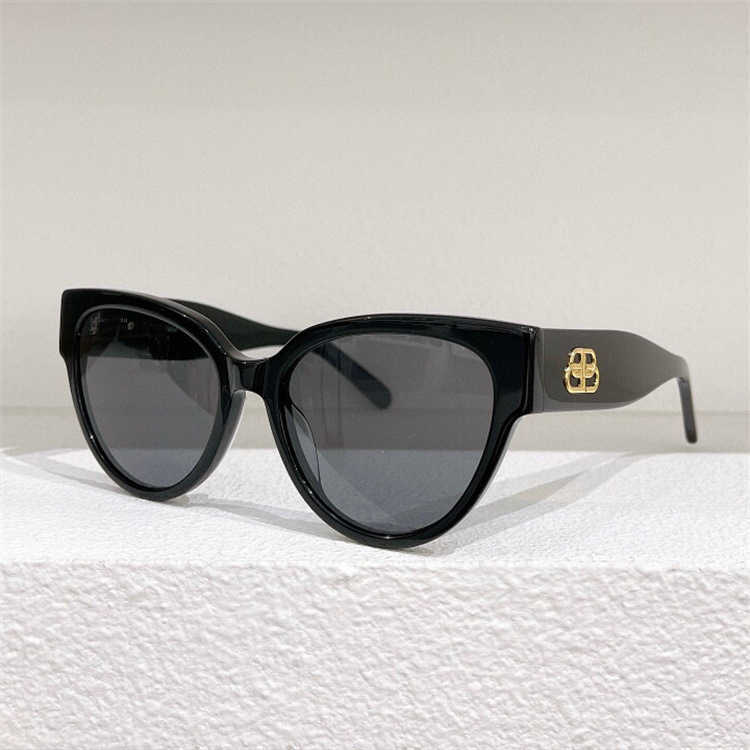 2024 Neue hochwertige neue Luxusdesignerin Sonnenbrille B Fashion weiblich Ins gleiche personalisierte Katzen -Augenplatte Sonnenbrille männlicher BB0050