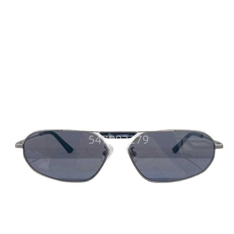 2024 Luxury Designer New luxury designer sunglasses Home Hailey Same Style Sunglasses Personalized Narrow INS Fashion Eyeglass Frame BB0245