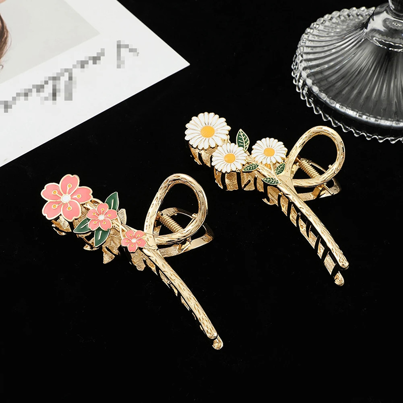 Koreaanse klemmen Fashion Gold Flower Geometrische Haarclips Metaal Haar Klauw Daisy Hairclip Hapband Haarspel Haar Crab Vrouwen Haaraccessoires