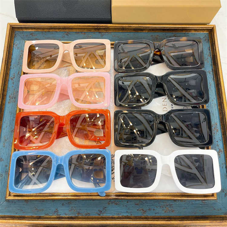 2024 Neue hochwertige Luxusdesignerin Frauen Sonnenbrillen sind Ins Mode Persönlichkeitsbriefbox Han Huohuo gleich