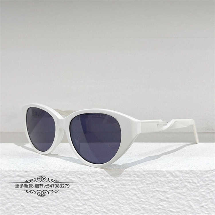 2024 Luxury Designer OFF Luxury Designer New Men's and Women's Sunglasses Off Fashion Cat Eye Women INS Online Red Same Twisted Leg