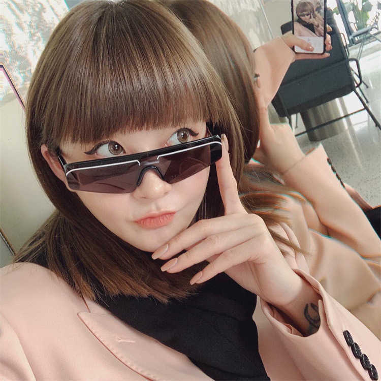 High quality fashionable New luxury designer sunglasses B One Piece Lens Fashion INS Xiaobai Cat Eye Sunglasses BB0003