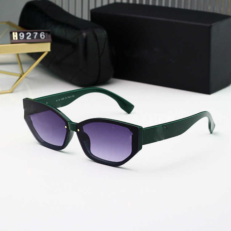2024 Fashion Off Luxury Designer Новые мужские и женские солнцезащитные очки от небольшой ароматной тенденции Advanced Sense Cat Eye Network