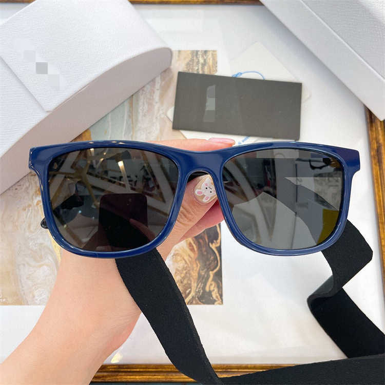 2024 fashion Men's Luxury Designer Women's Sunglasses board square ins male female net red SPR04X