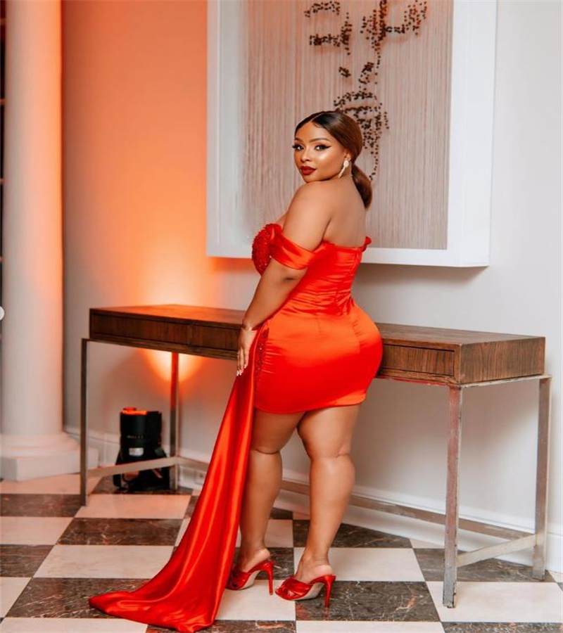 Grande taille Aso Ebi robe de bal 2023 épaules dénudées Mini robe de fête d'anniversaire courte avec train paillettes formelle Graduation tenue de club robe de soirée robe d'occasion spéciale