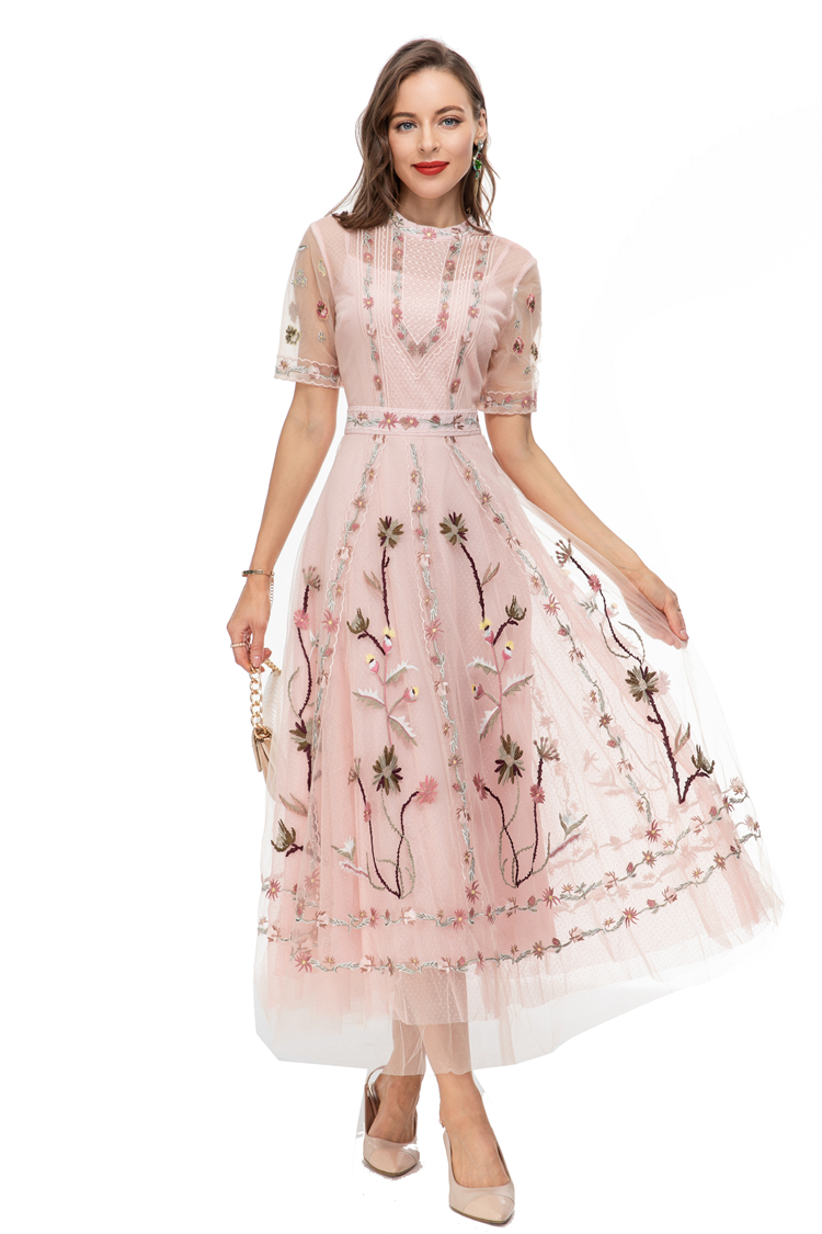 Women's Runway Dresses O Neck Short Sleeves Embroidery Floral Elegant Designer Party Prom Gown